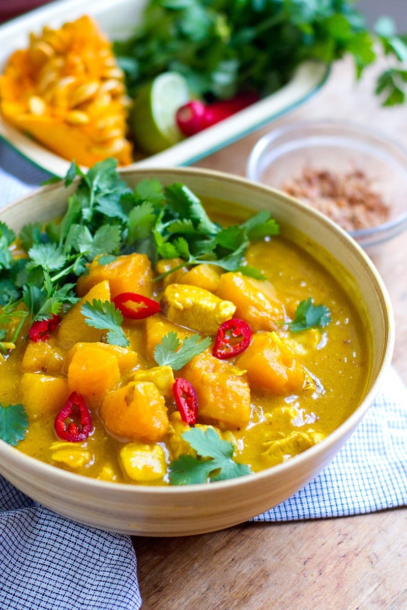 Quick & Easy Pumpkin Chicken Curry (Paleo, Whole30)