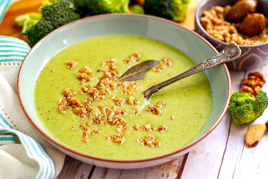 receta de sopa de brócoli saludable