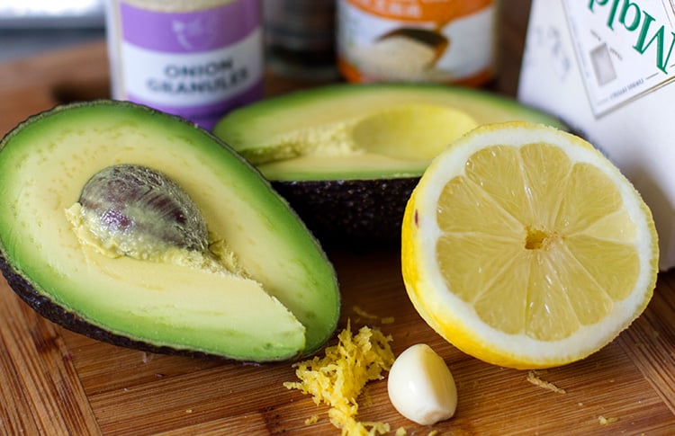 Creamy avocado dressing ingredients