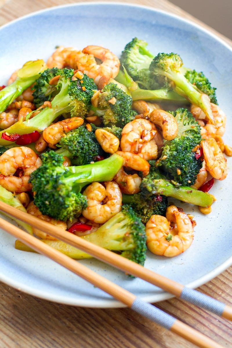 Prawn Stir Fry With Broccoli Cashew Nut Irena Macri Food Fit For Life