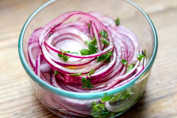 Quick-Pickled Red Onions In Red Wine Vinegar