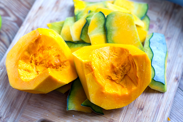 How to cut kabocha squash