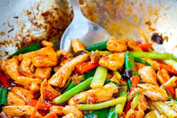 Healthy Mongolian Chicken Stir-Fry (Paleo, Gluten-Free)