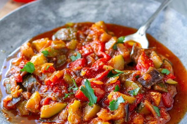 Spanish Pisto Recipe (Amazing Vegetable Stew) | Eat Drink Paleo