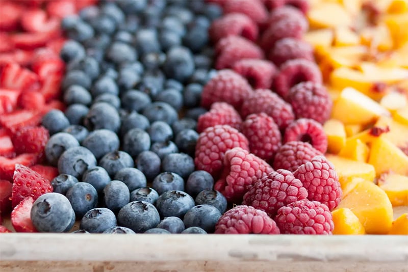 How to freeze fruit and berries