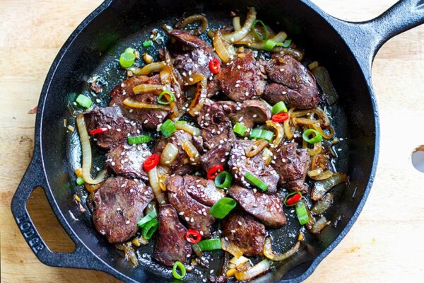 Chicken livers and onions with honey soy sauce