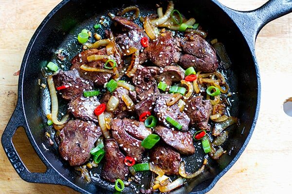 Chicken livers and onions with honey soy sauce