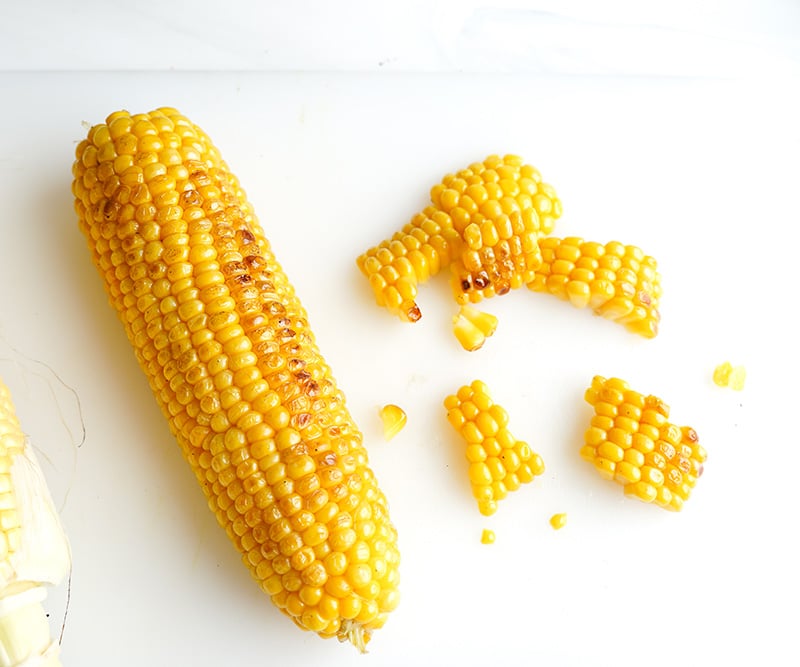 Grilled or charred corn for salad bowls