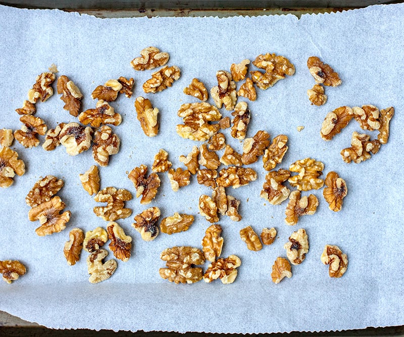 Toasted walnuts in the oven